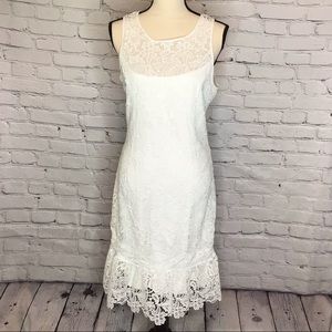 White House Black Market White Lace Sleeveless Illusion Neckline Sheath 8